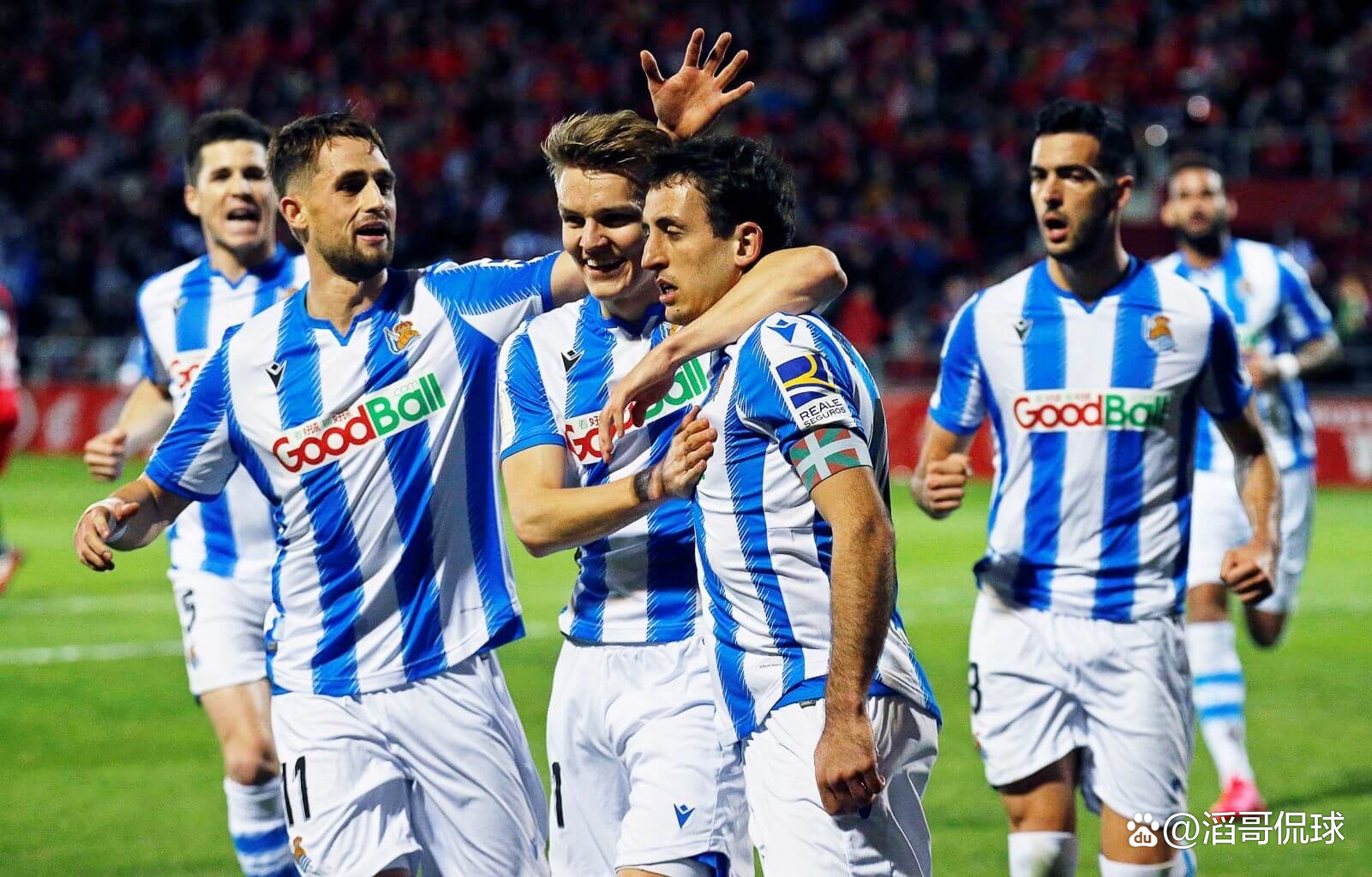 斯图加特发布备战花絮,关键时刻更衣室发声,法甲任务艰巨,心理建设被强调的简单介绍 斯图加特发布备战花絮,关键时刻更衣室发声,法甲任务艰巨,心理建设被强调的简单介绍