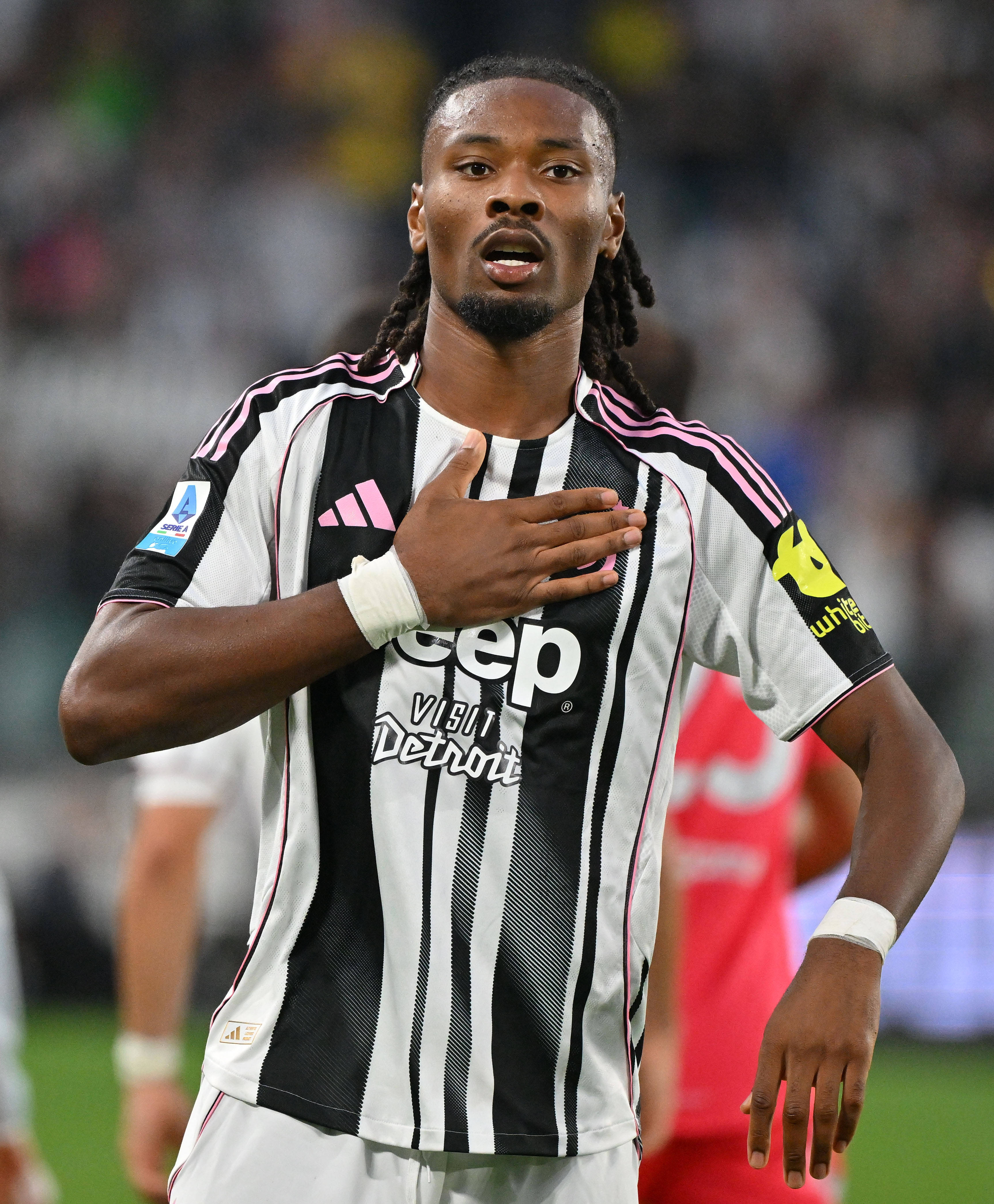 包含尤文图斯转会期刷新队史纪录，志在中超名次提升，赛场秩序良好，训练强度明显提升的词条-九游体育